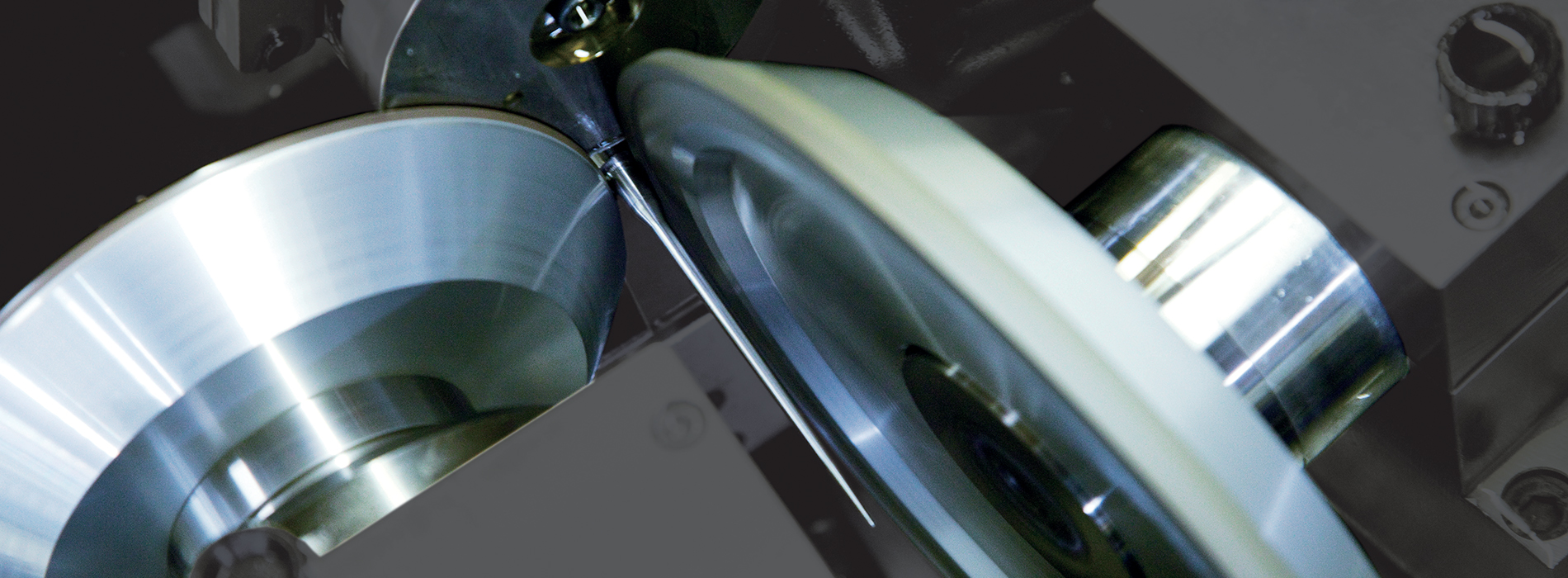 mold & die machining close up